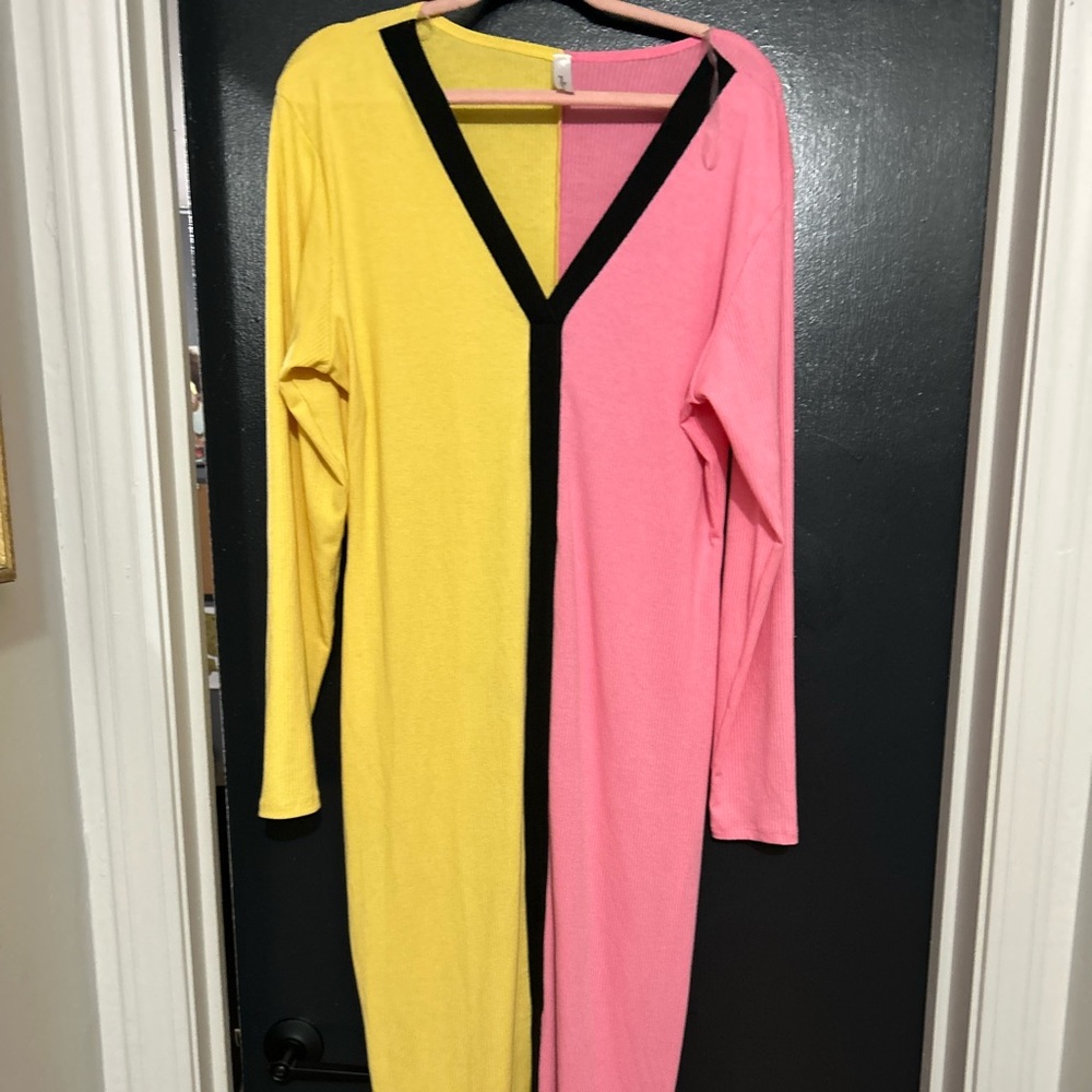 Maxi sweater dress. New.